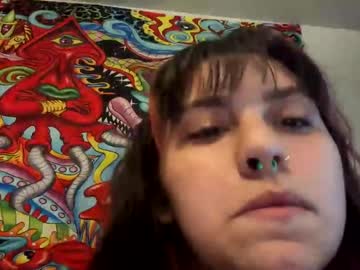 girl
        violaa05 cam image #3202677