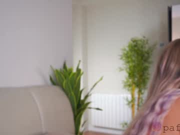 girl
        pafosstar cam image #3274727