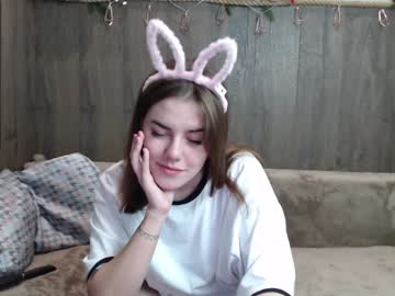 girl
        _alicewonder_ cam image #558620