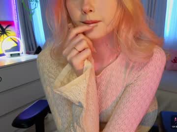 girl
        vonnalein cam image #3380828