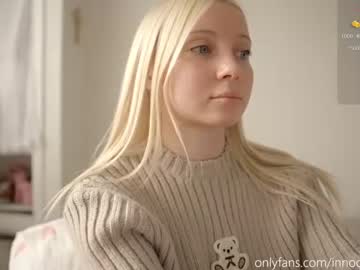 girl
        pureangeldolores cam image #2639691
