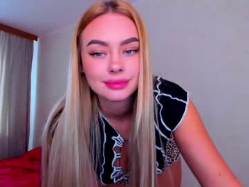 girl
        8a8y_nura cam image #489314