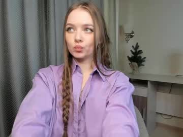 girl
        maxinebickham cam image #4502188