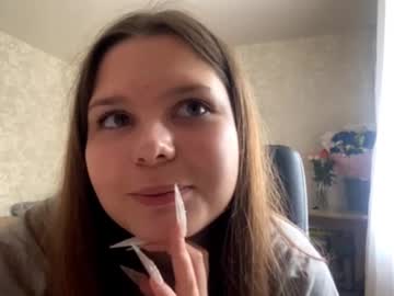 girl Close-up Pussy Web Cam Girls with kitty_shy89
