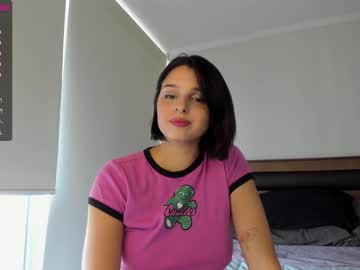 girl
        yourfreakygirl cam image #994441