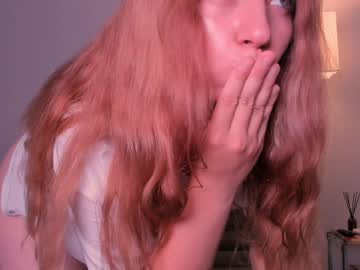 girl
        isabellegeffroy cam image #3502542