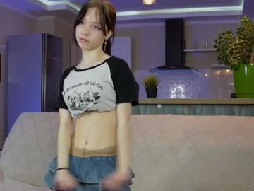 girl
        garynbinford cam image #4461591