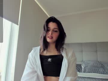 girl
        yourfreakygirl cam image #3187100