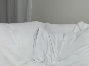 girl
        hornypetitegirl77 cam image #380609