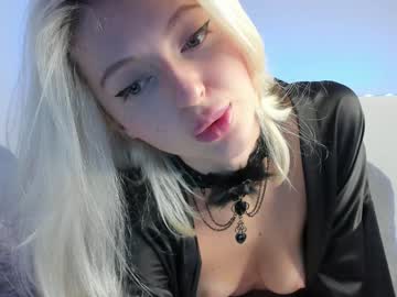 girl
        yournaughtymiss cam image #1987251