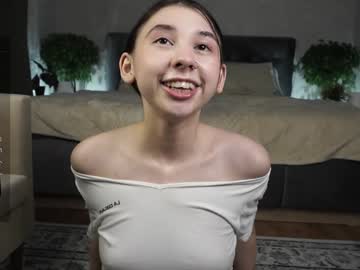 girl
        zarascarlett cam image #4026633