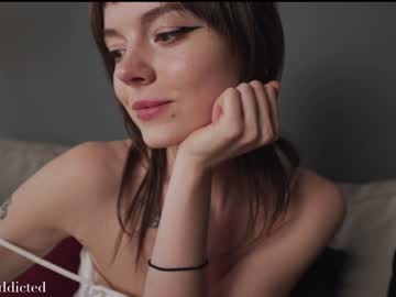 girl
        auddicted cam image #1031281
