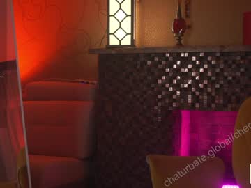 girl
        checkmypeach cam image #3508847