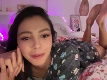 girl
        keirasworld cam image #4544488