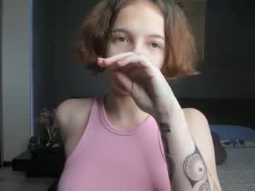 girl
        secret_peach cam image #3064137
