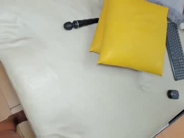 couple
        seanandcasey2k cam image #235510