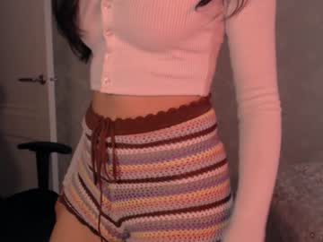 girl
        aimeclarks cam image #1450822