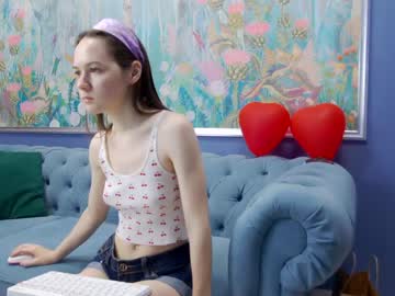 girl
        kriskras__ cam image #686448