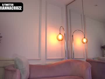 girl
        mariannacruzz cam image #3050187