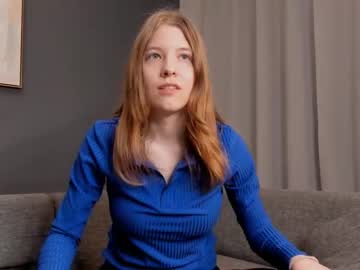 girl
        lorabark cam image #2669694