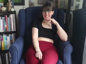 girl
        ellynaomi cam image #2319499