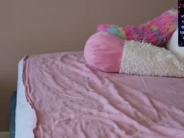 girl
        love_you_to123 cam image #1049689