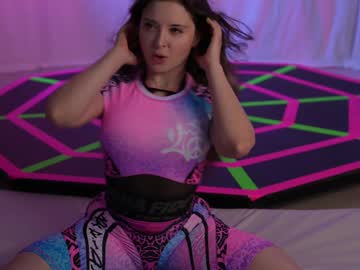 girl
        kittycaitlin cam image #3163523
