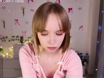 girl
        b4by_lol1 cam image #4230464