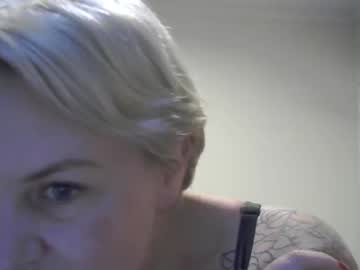 couple
        watchmeplay2 cam image #2585667