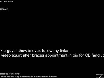 girl
        honey_sunshine cam image #2620228