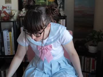 girl
        ellynaomi cam image #577909