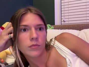 girl
        oliviahansleyy cam image #3414566