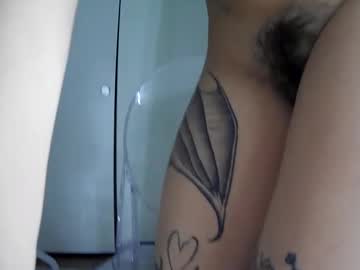 girl
        yyuckyy cam image #3611531