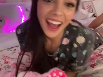 girl
        keirasworld cam image #4529886