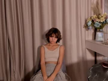 girl
        lenaelisabeth cam image #1944290