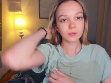 girl
        shine__and_be cam image #1430014