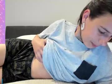 girl
        ohanna_ cam image #1933554