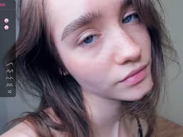 girl
        marionfuuller cam image #1890543