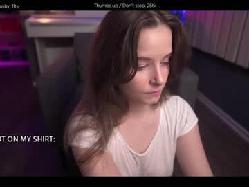 girl
        hermione_potter_couple cam image #831048