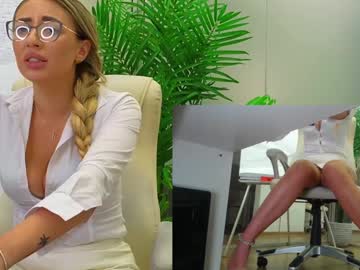 girl
        babesgowild cam image #3041383