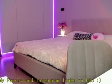 girl
        _passion_show_ cam image #770509
