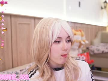 girl
        sunny_sonnie cam image #3713995