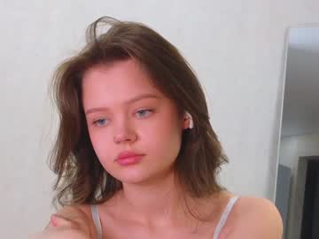 girl
        itwasinsimpsons cam image #2515872