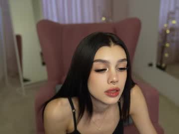girl
        karina_amiri cam image #4406810