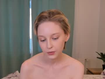 girl
        alisondrakes cam image #2022507