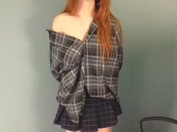 girl
        shirleywhitney cam image #2248820