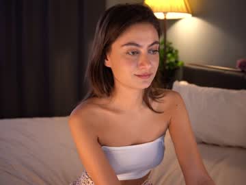 girl
        tessarosse_ cam image #2481017