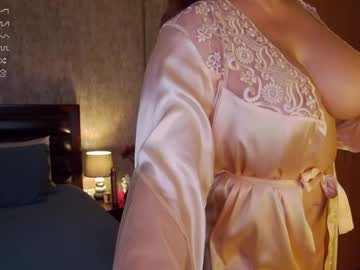 girl
        karrin cam image #3237032