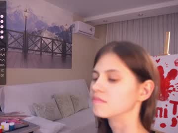 girl
        maydacarls cam image #2599041
