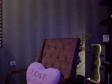 girl
        karrin cam image #751018